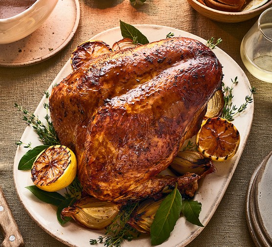 roast turkey with lemon and garlic